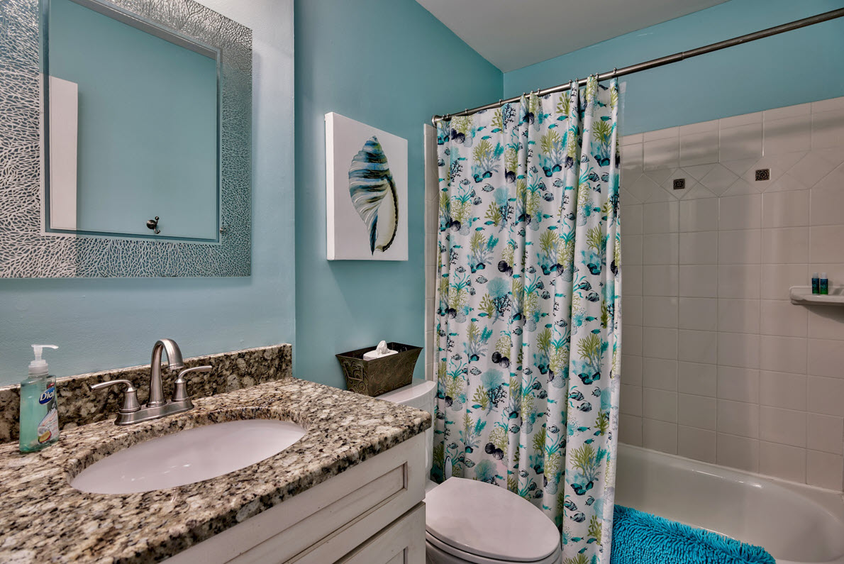 bath-up-destin-vacation-rentals