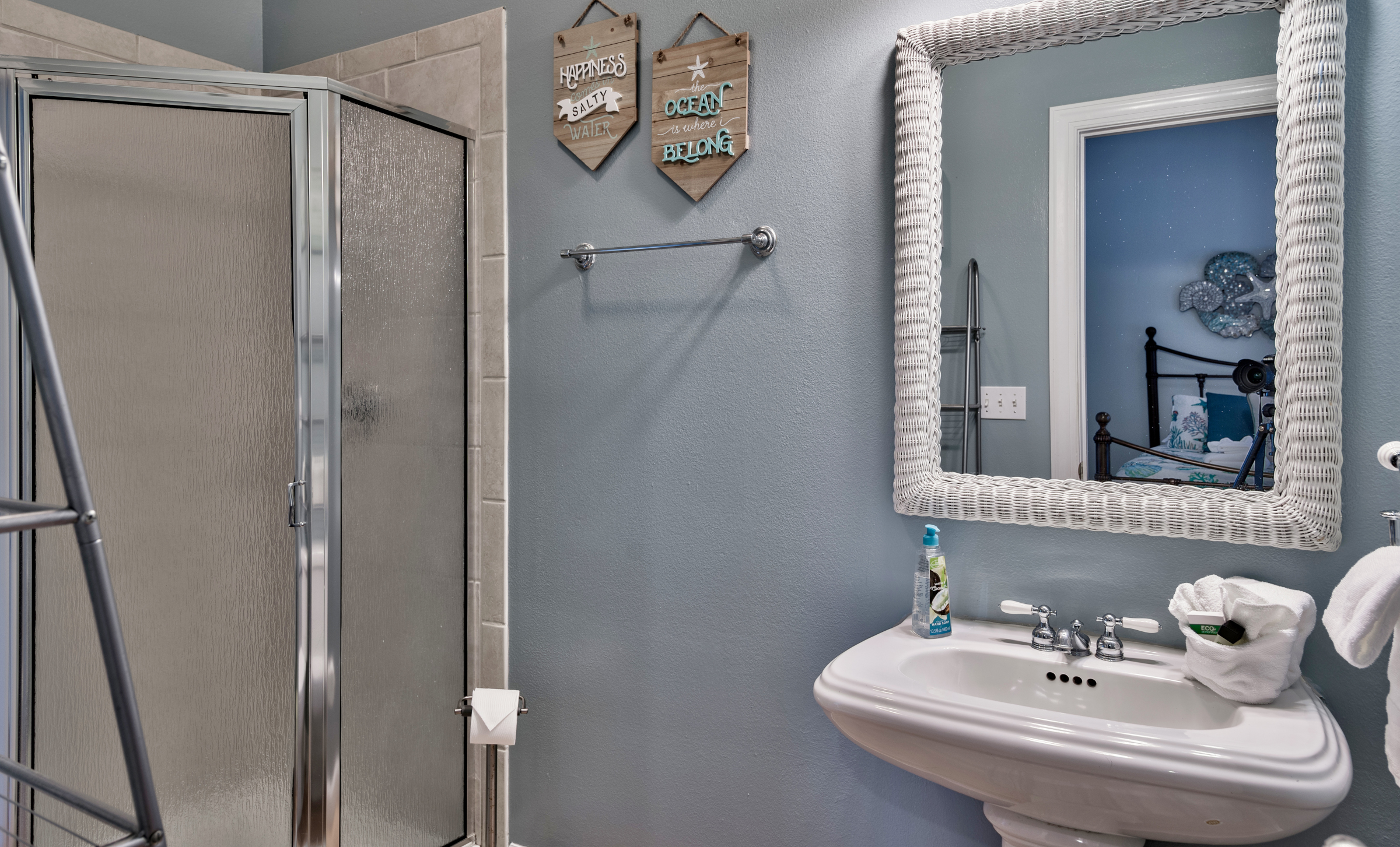 full-bath-main-destin-vacation-rentals